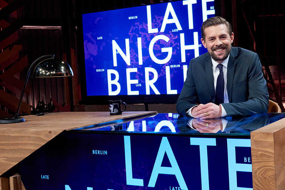 Klaas Heufer-Umlauf in seinem neuen Fernsehstudio für die Sendung "Late Night Berlin".