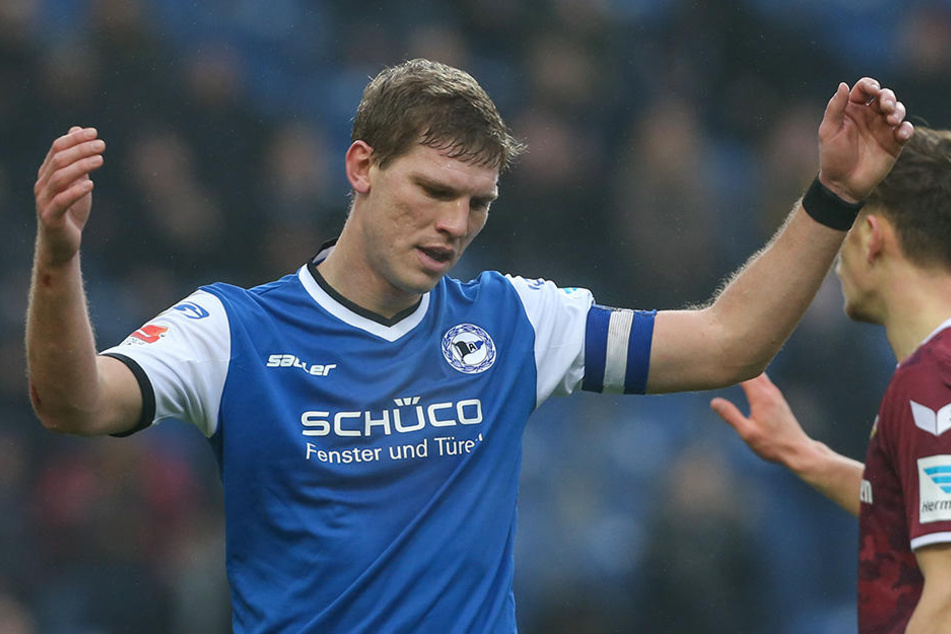 Arminia Bielefeld befindet sich nach der Niederlage wieder auf einem Abstiegsplatz.