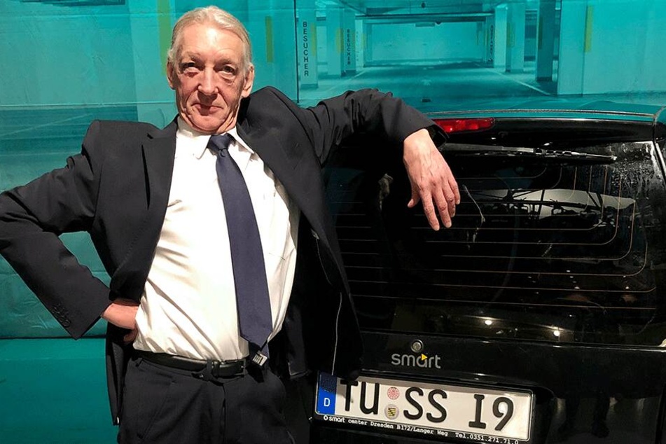 Rainer König (65) springt mit Vergnügen als Wachmann Holger in "Tussipark" in der Comödie ein.