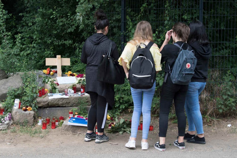 Die Schule plant zudem eine interne Trauerfeier.