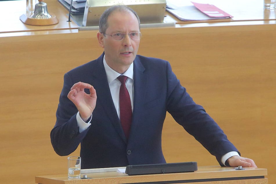 Markus Ulbig (52, CDU) begrüßt das Urteil gegen die Raser von Berlin.