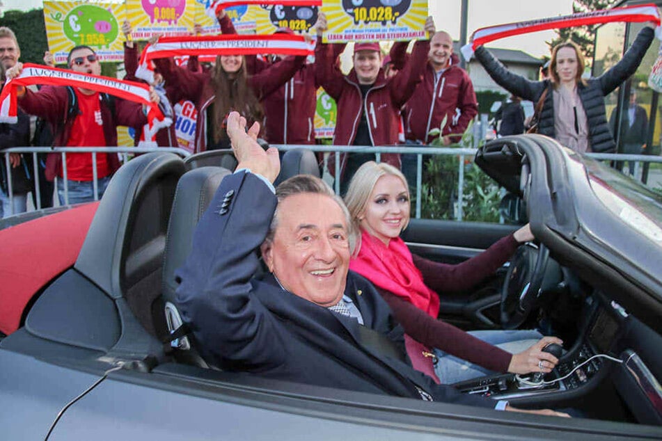 Ein Bild aus glücklicheren Tagen der Lugner-Ehe.