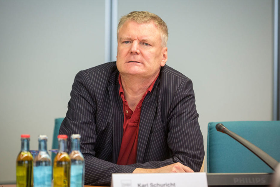 Karl Schuricht freut sich über die tolle Bewertung der Dresdner Rathaus-Pressestelle.