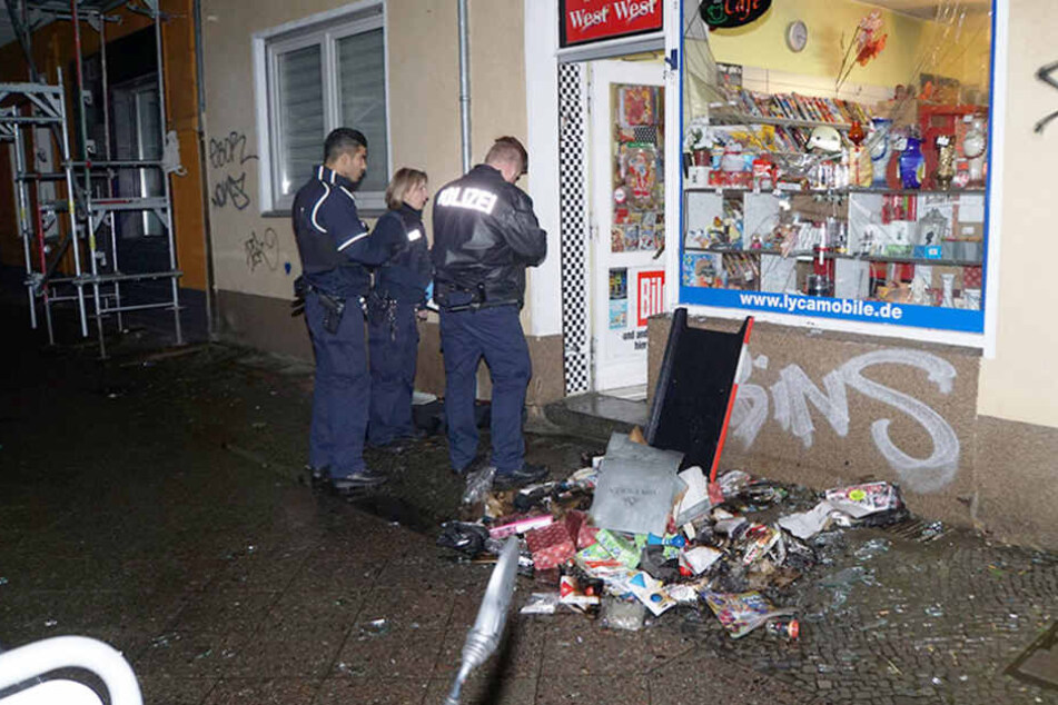 Es entstand ein Sachschaden in bislang unbekannter Höhe.