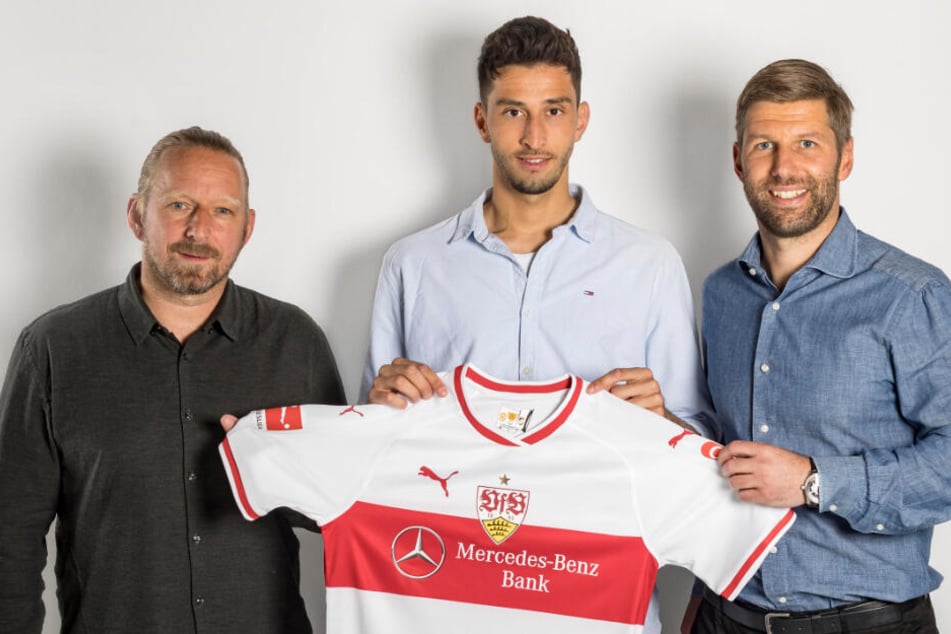 Von links: Sportdirektor Sven Mislintat, Atakan Karazor und Sportvorstand Thomas Hitzlsperger.