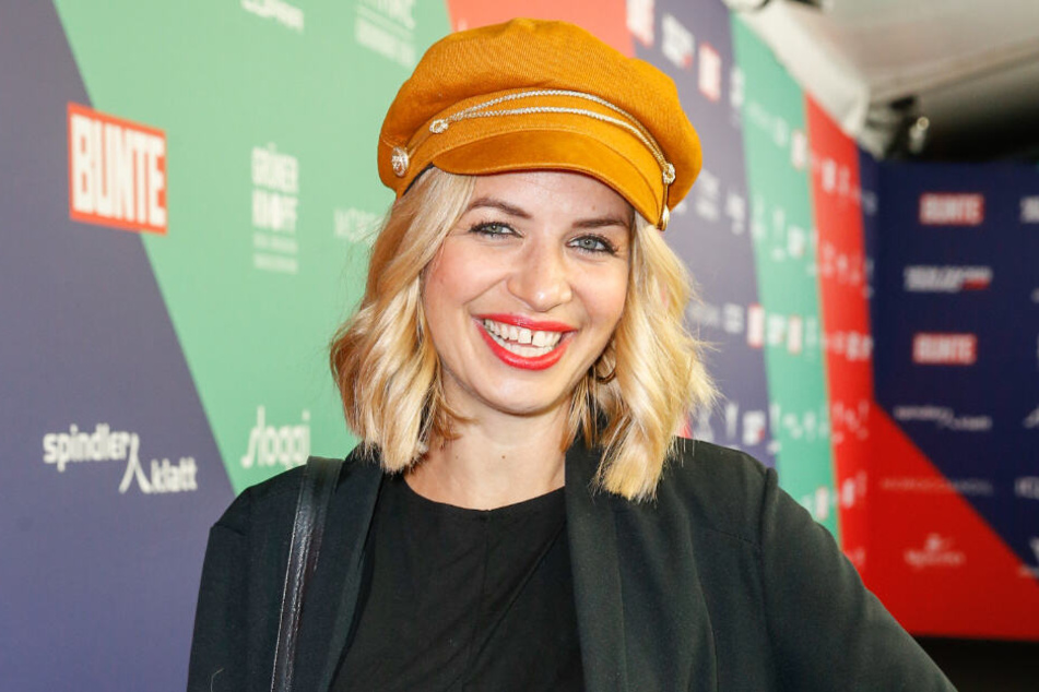 Susan Sideropoulos kommt zu dem Bunte New Faces Award "Style" im Spindler und Klatt.