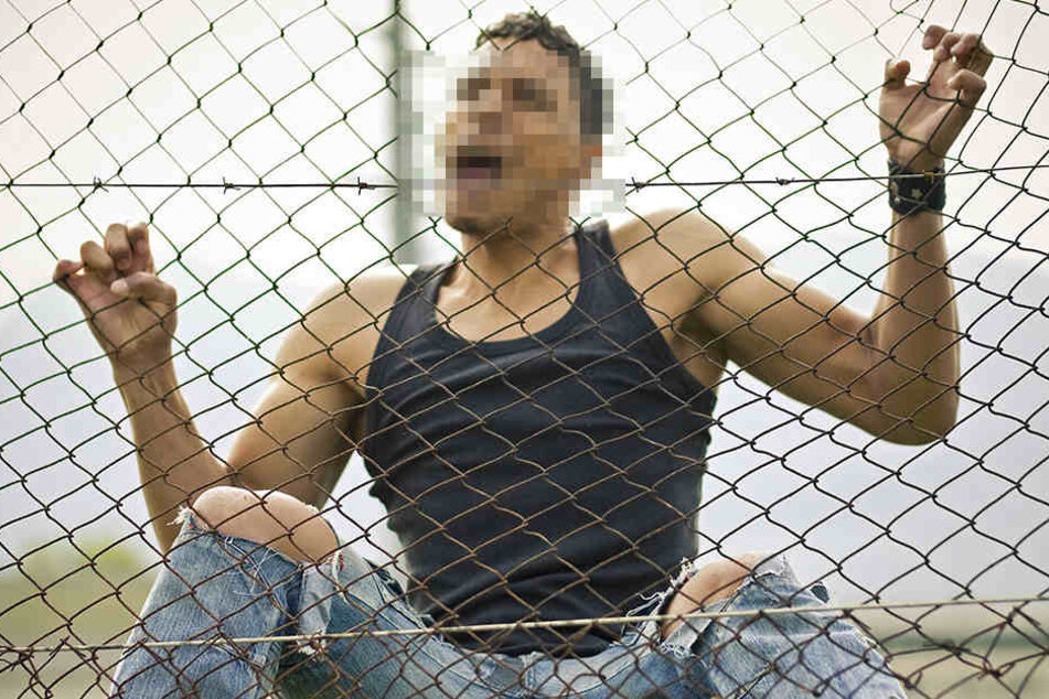 Beim Kletterversuch stürzte ein betrunkener 38-Jähriger auf die Gleise in Altenbeken. (Symbolbild)