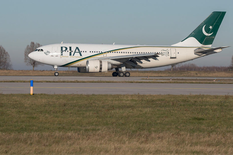 Der ausrangierte PIA-Airbus 310 nach seiner Landung im Dezember in Leipzig. Der Start der Direktverbindung Leipzig/Halle - New York City verzögert sich weiterhin.