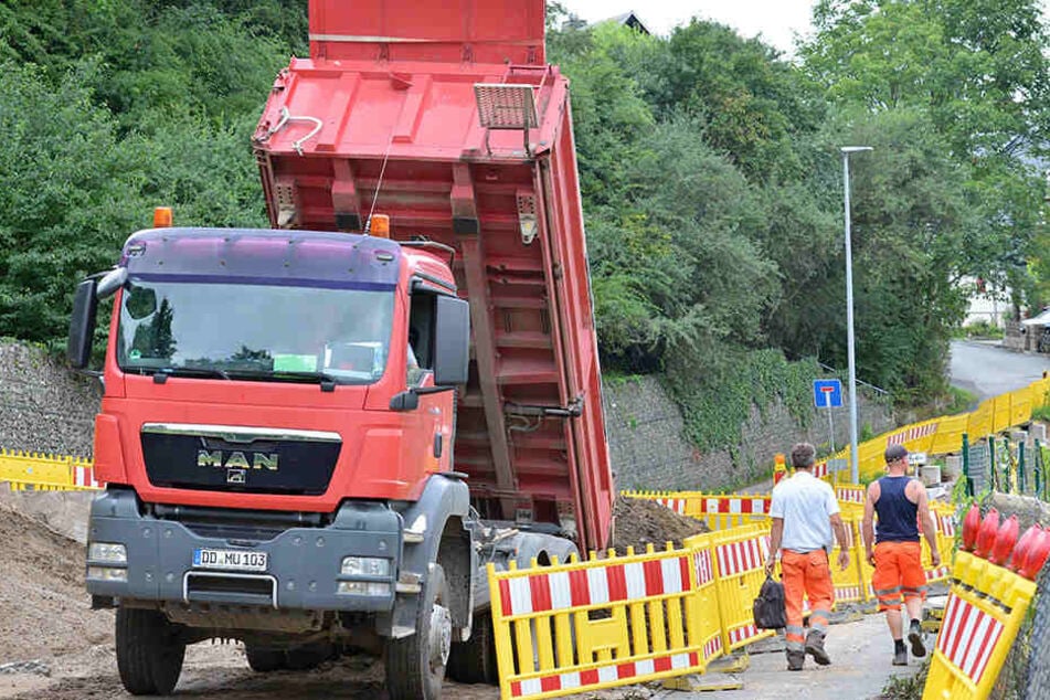 Die Verbindungsstraße nach Freital wird erneuert und ausgebaut.