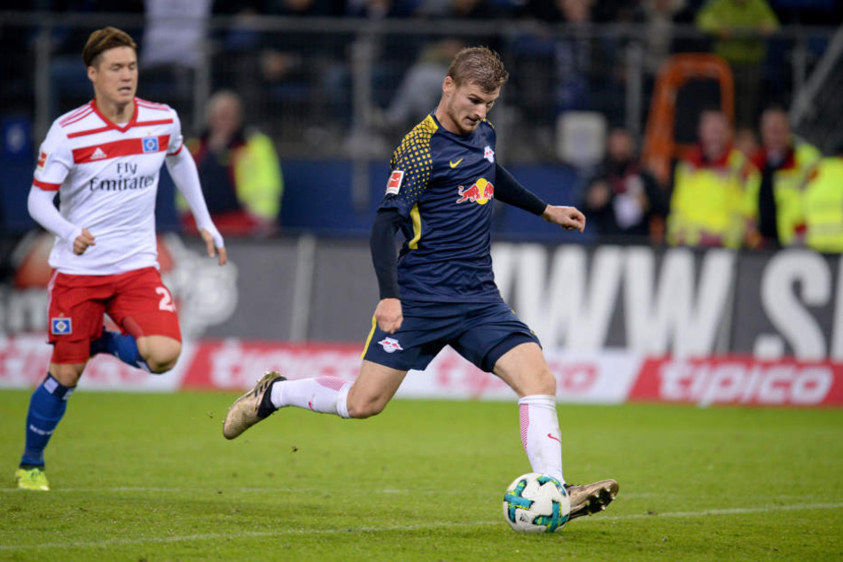 Rakete Timo Werner zündete nach Traumpass von Kevin Kampl den Turbo, ließ zwei HSV-Verteidiger zurück und traf trocken zum 2:0-Endstand.