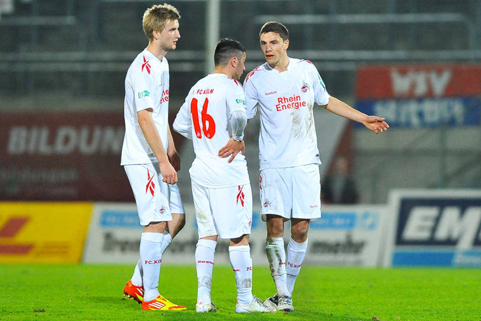 Alte Bekannte: Aias Aosman (M.) und Jonas Hector (r.) kennen sich noch aus gemeinsamer Zeit in Köln. Zusammen kickten sie mit Kacper Przybylko.