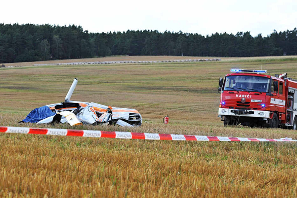 Bei einem Hubschrauberabsturz in Tschechien kamen am Dienstag zwei Personen ums Leben.