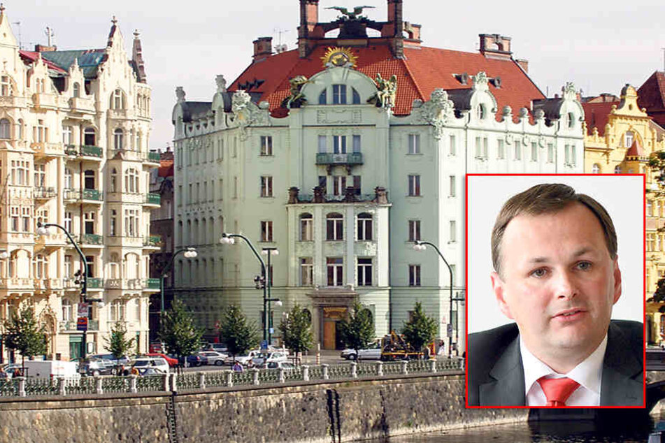Sein Auftritt im Prager Goethe-Institut gefällt der Linken nicht: Kurt Biedenkopf (86)las aus seinen Tagebüchern.