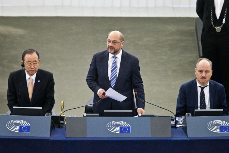 Würde Gabriel wie 2013 angesichts mäßiger Beliebtheitswerte zurückziehen, könnte Schulz' Stunde schlagen