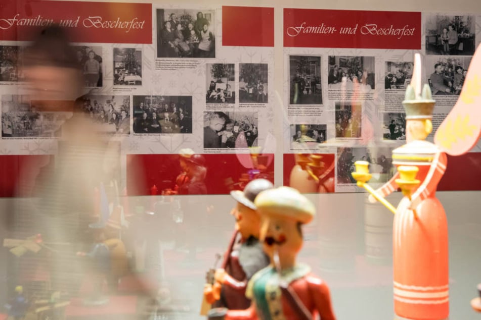 In der Ausstellung dreht sich alles um Weihnachten.