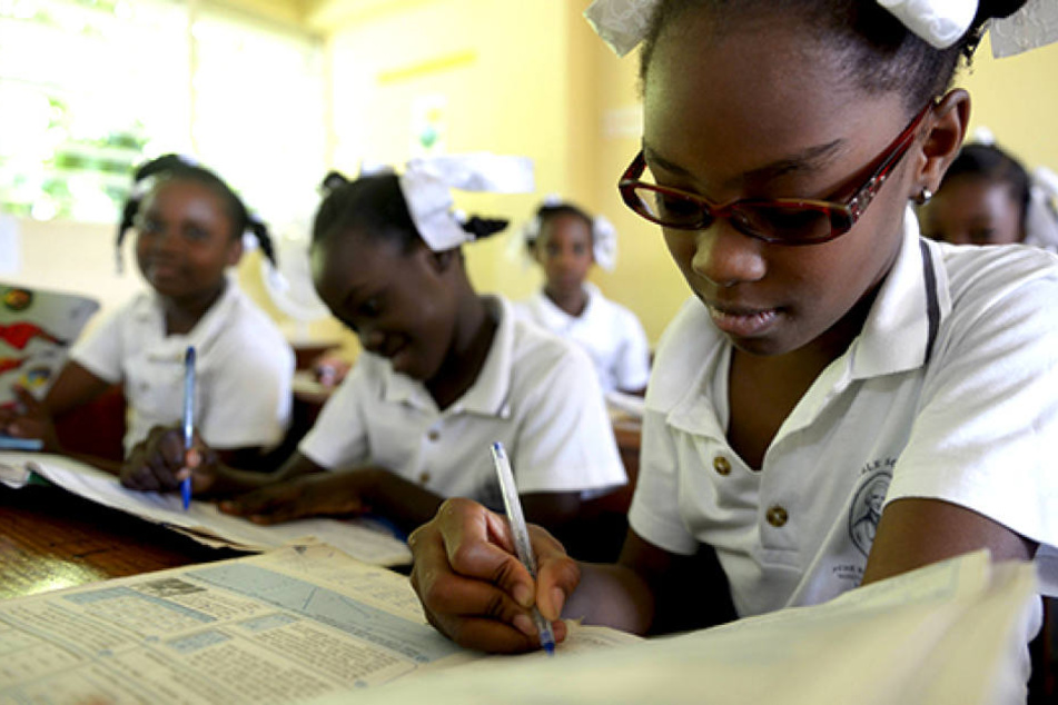 Ein HIV-infizierter Lehrer missbrauchte in Burundi 17 Schülerinnen (Symbolbild).