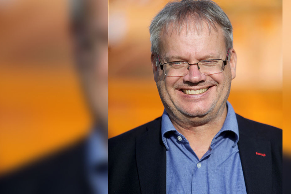 ASR-Betriebsleiter Dirk Behrendt (56) setzt der Umwelt zuliebe weniger Salz und mehr Lauge ein.
