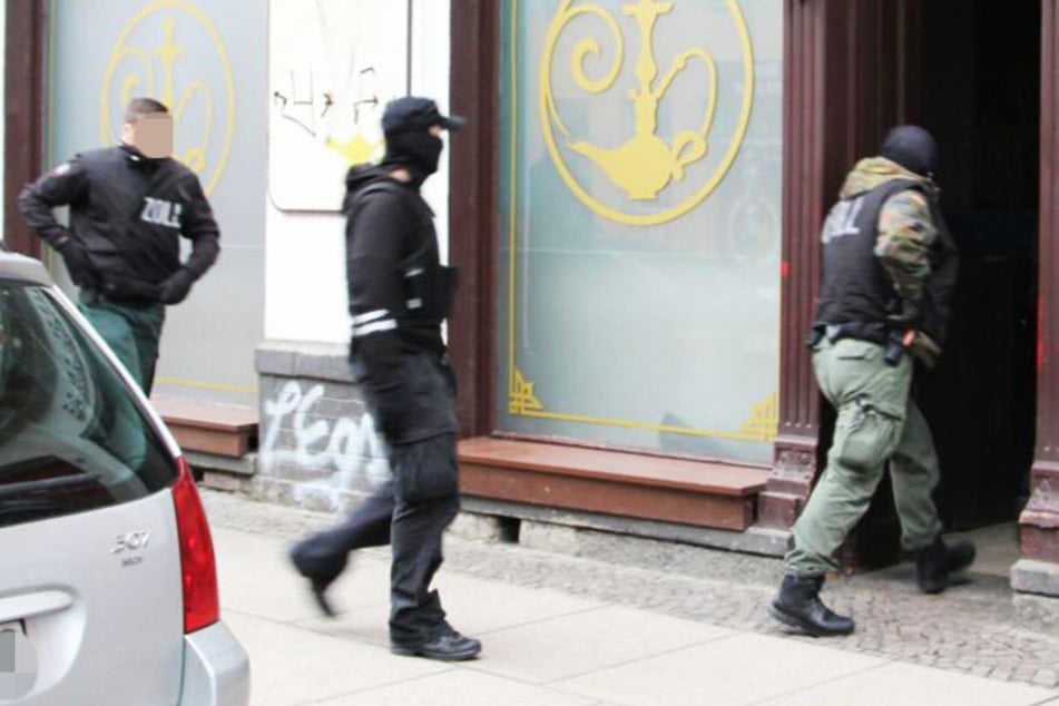 Die Beamten des Zolls durchsuchten am Mittwoch in Leipzig insgesamt 23 Objekte.