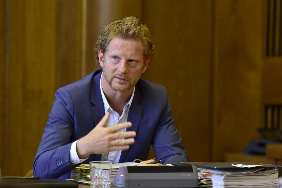 Baudezernent Michael Stötzer setzt sich für die Sanierung ein.