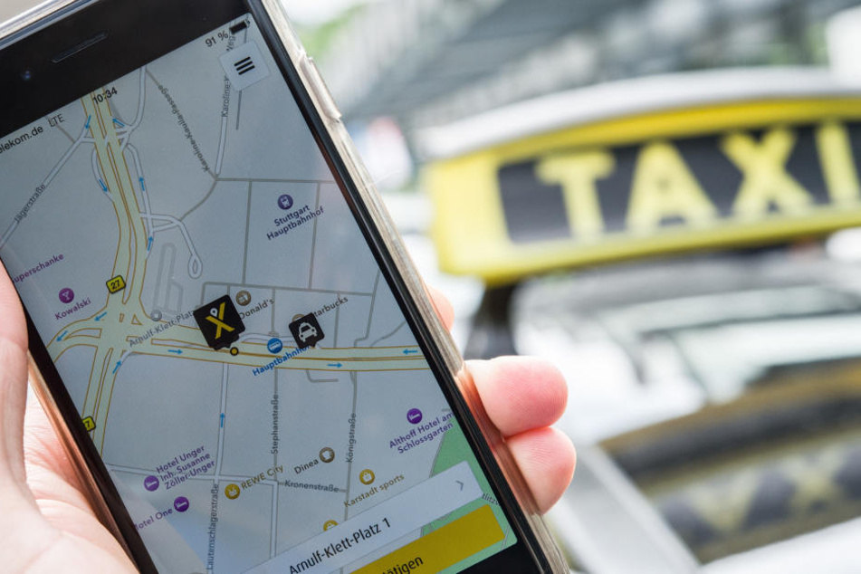 Ein Klick genügt und schon eilt das Taxi herbei: Die App "MyTaxi" macht's möglich.