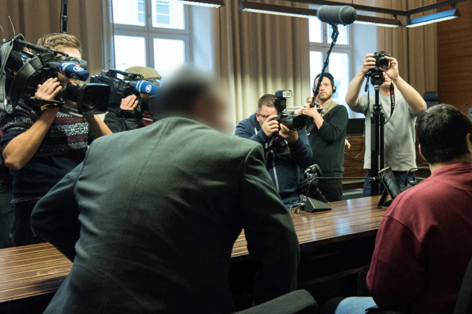 Im Freiburger Mordprozess um Hussein K. lassen Aussagen eines Mithäftlings die Angaben des Angeklagten anzweifeln.