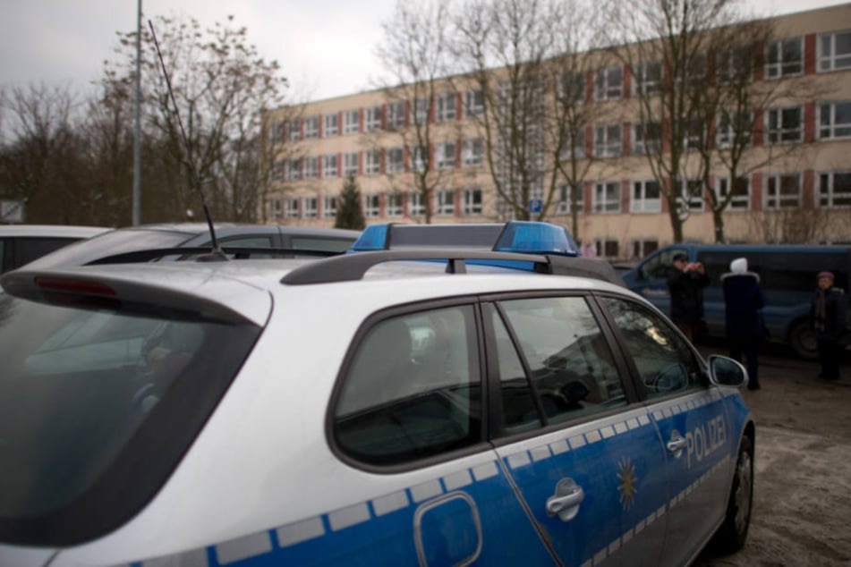 In einer Apotheke suchte die junge Frau Hilfe.