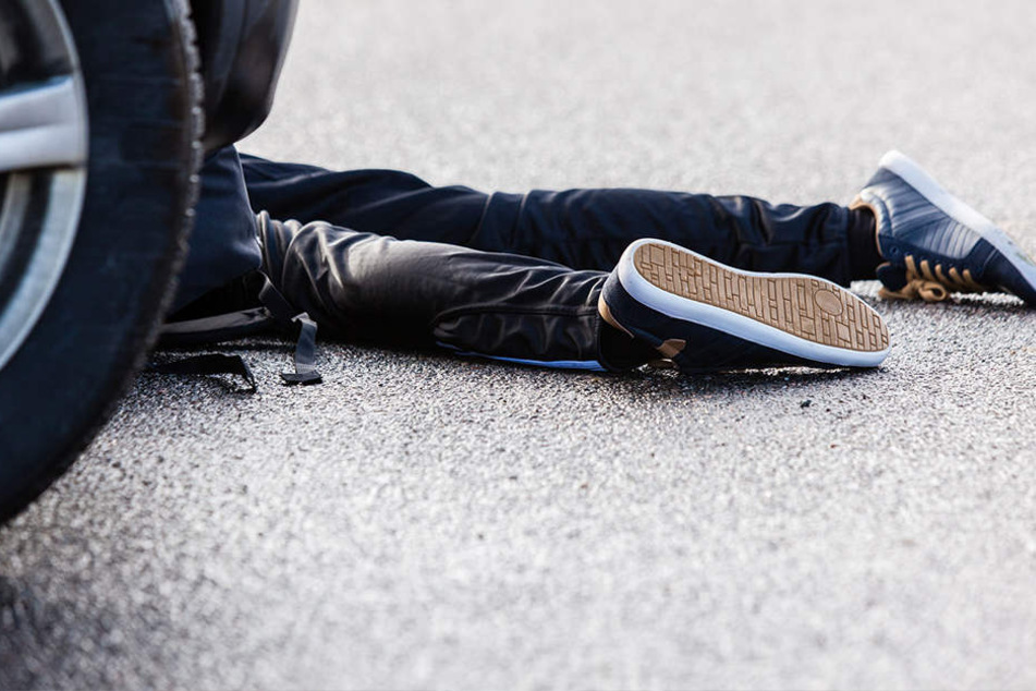 Der Junge wurde von einem Opel erfasst und verletzt. (Symbolbild)