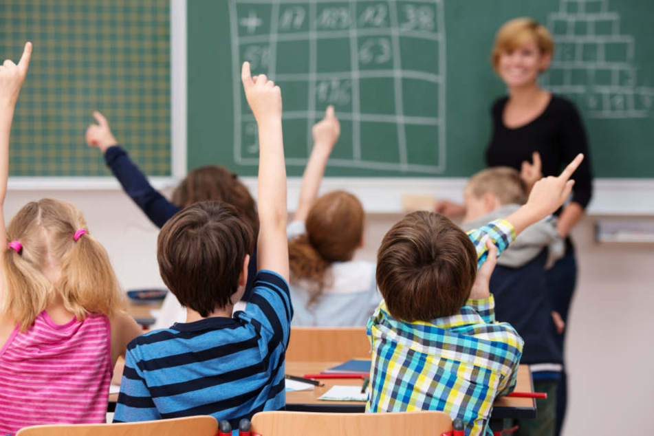 In Hessen soll es bis zum Jahr 2030 50.000 Schüler geben (Symbolbild).