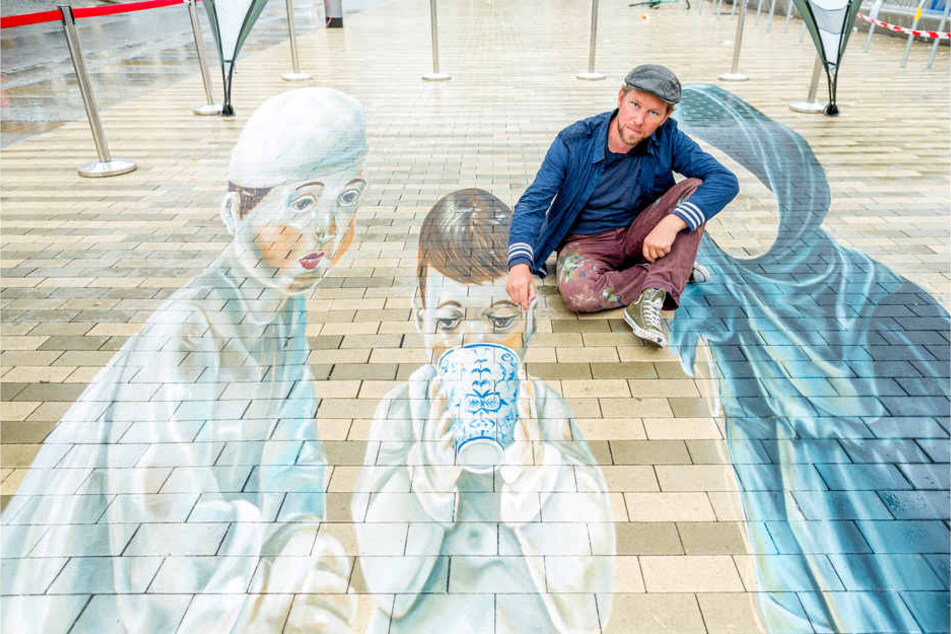 Leon Keer zeichnete vier Tage an dem Kunstwerk.