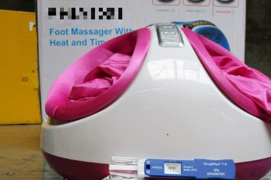 In diesem Massagegerät machten die Zollbeamten die erstaunliche Entdeckung.