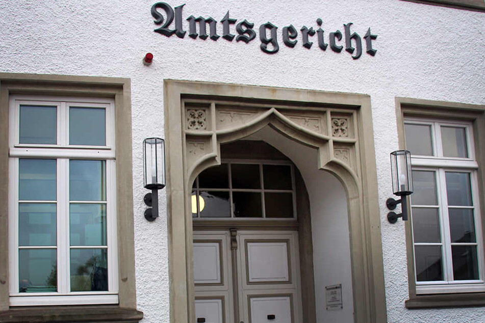 Vorm Amtsgericht in Medebach wird über die Schuld der Jugendamtsmitarbeiterin verhandelt.