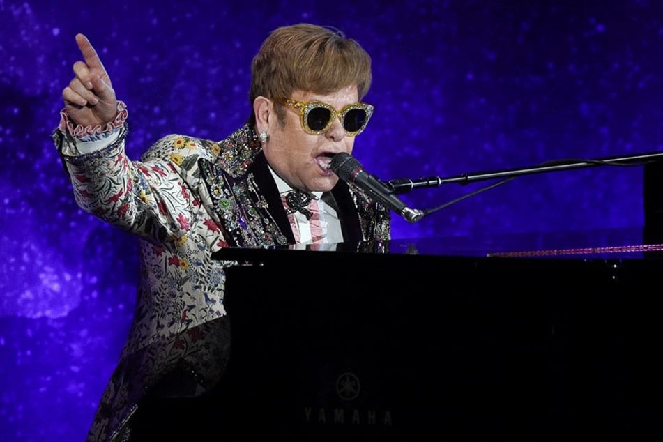 Elton John (70) bei einem seiner Konzerte.