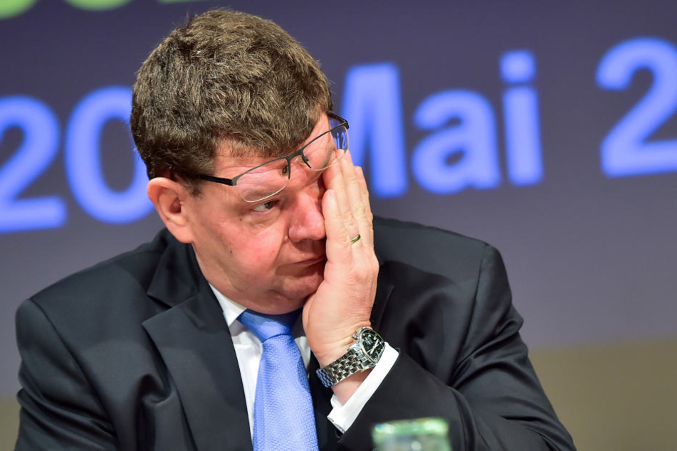 Rund um die Meisterschaft sind es stressige Tage für Bürgermeister Philipp Rochold (54, parteilos).