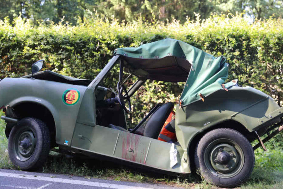 Bei dem Unfall wurde der Trabbi stark eingedrückt.