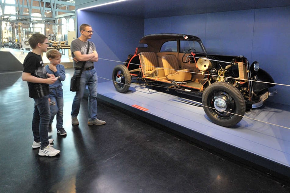 Das Industriemuseum verleiht das Schnittmodell des DKW F7 nach London.