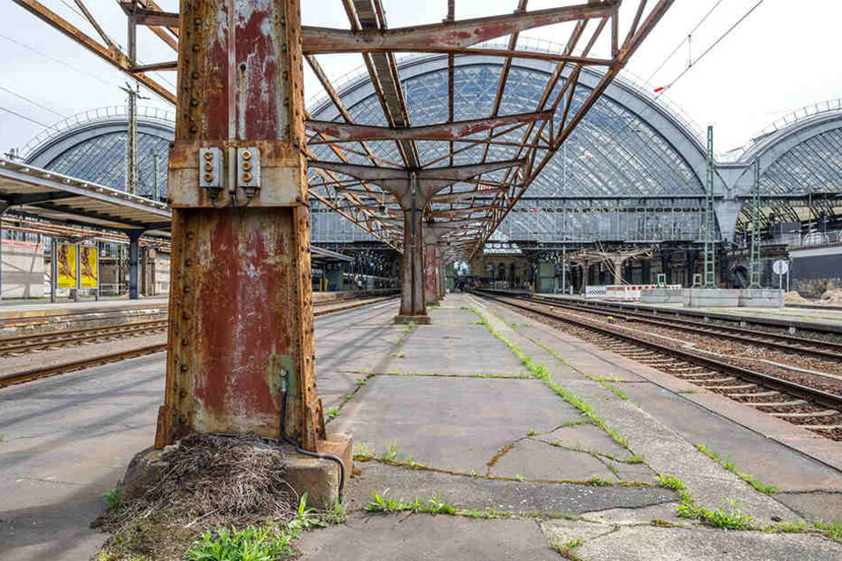 Für 20 Millionen wird im Hauptbahnhof saniert, die maroden Überdachungen verschwinden.