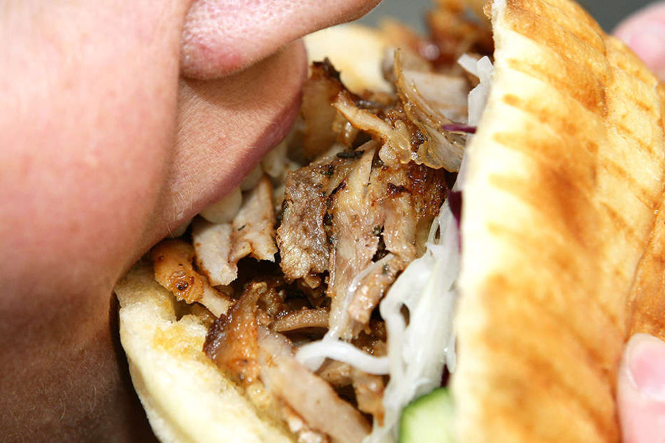 Dürfen wir bald keinen Döner mehr essen, weil dieser verboten wurde?