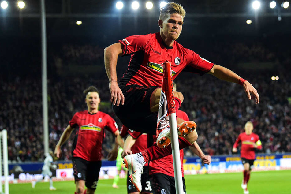 Sturmtank Florian Niederlechner kommt vom SC Freiburg zum FC Augsburg.