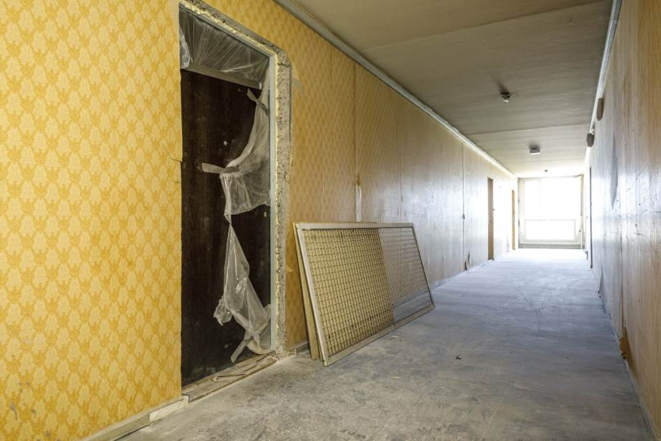 In der 10. Etage wird immer mal wieder an einer neuen „Musterwohnung“
gearbeitet.