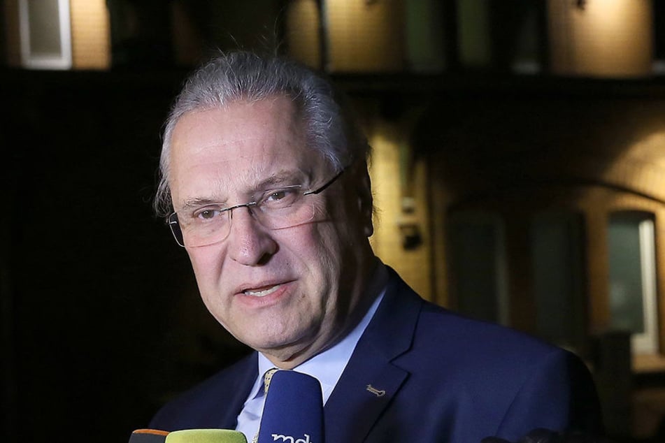 Bayerns Innenminister Joachim Herrmann (CSU) wird an der Pressekonferenz teilnehmen.