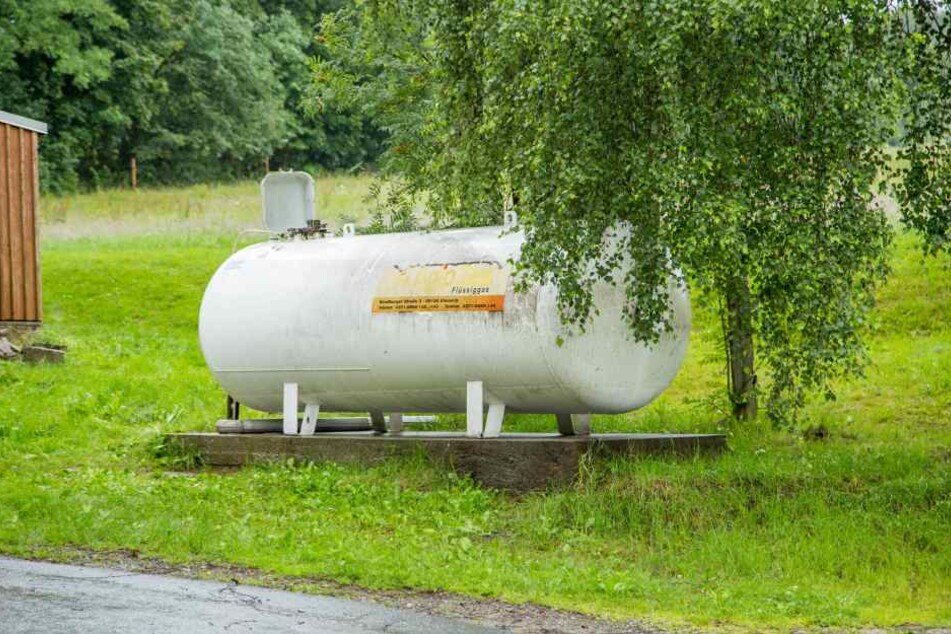 Der Flüssiggastank hatte ein Leck.