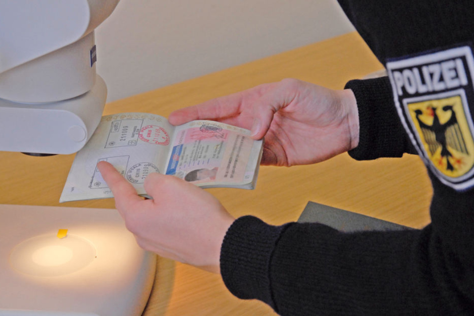 Immer wieder werden illegale Migranten bei Kontrollen erwischt. (Symbolbild)