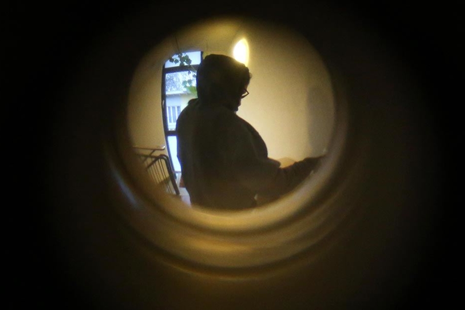 Die Begründung der Männer war glaubhaft, der Leipziger ließ die Betrüger in seine Wohnung. (Symbolbild)