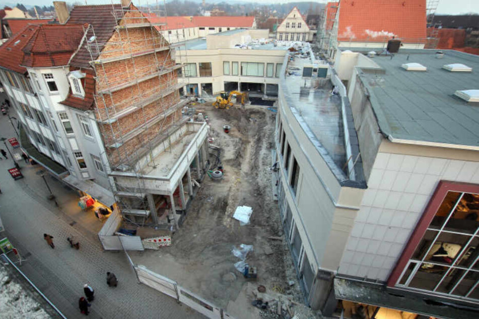 Vom benachbarten H&M-Gebäude sieht alles noch nach einer großen Baustelle aus.