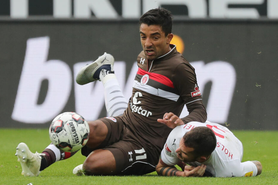 Sami Allagui hat selbst am Boden den Ball fest im Blick.
