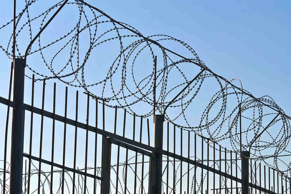 Im Gefängnis von Conde-sur-Sarthe gab es einen Messerangriff durch einen inhaftierten Islamisten. Regierungsmitglieder sprechen von einem Terroranschlag. (Symbolbild)