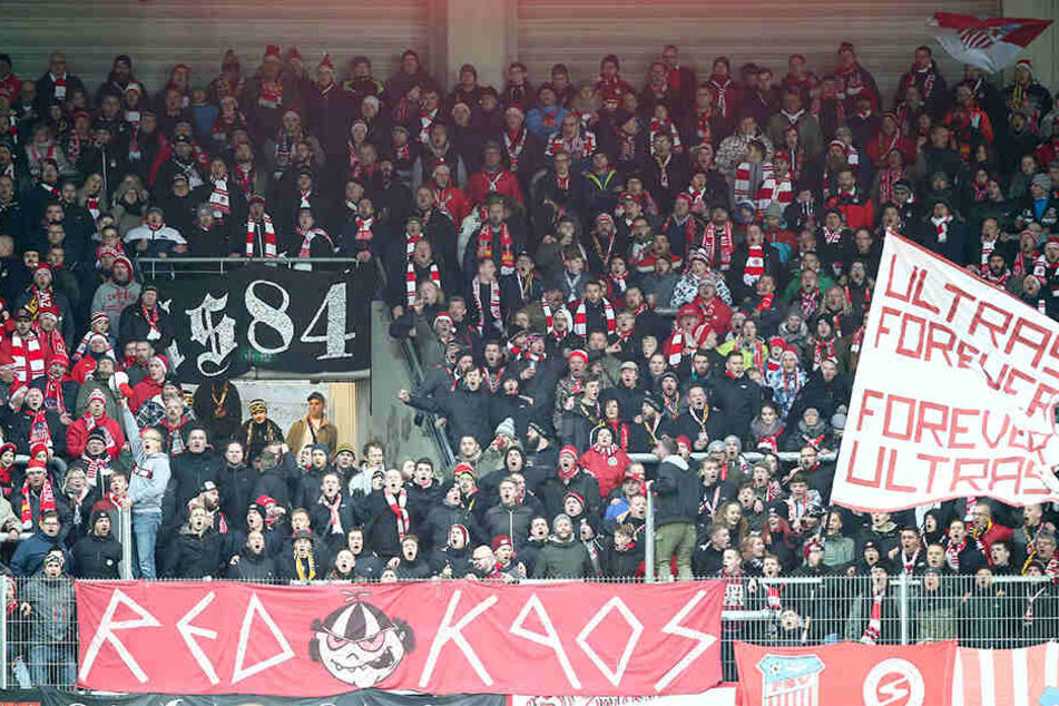 Damit die FSV-Fans auch in Zukunft Drittliga-Fußball in Zwickau sehen können, muss der Verein neue Wege gehen.