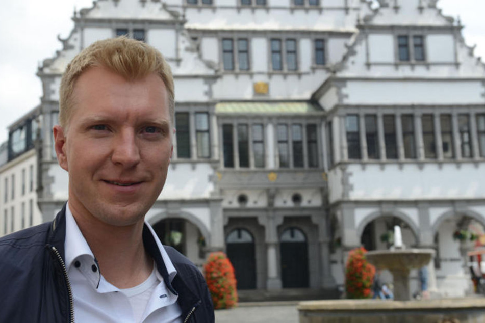 Nils Petrat (36) ist Domvikar in Paderborn und kümmert sich auch um die Studis in Paderborn.