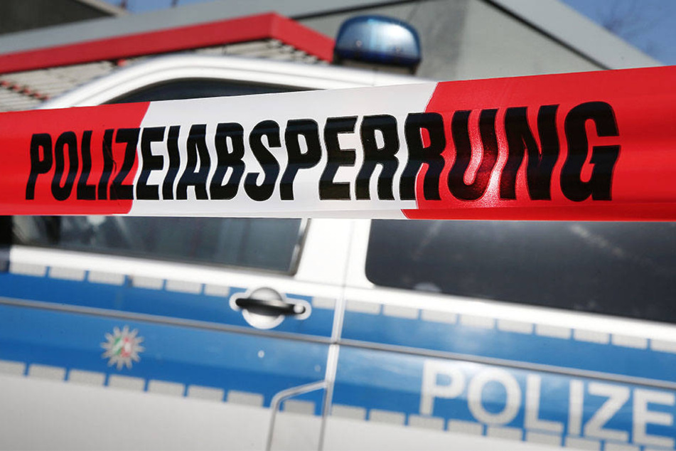 Die Polizei suchte vergeblich nach der angekündigten Bombe. (Symbolbild)