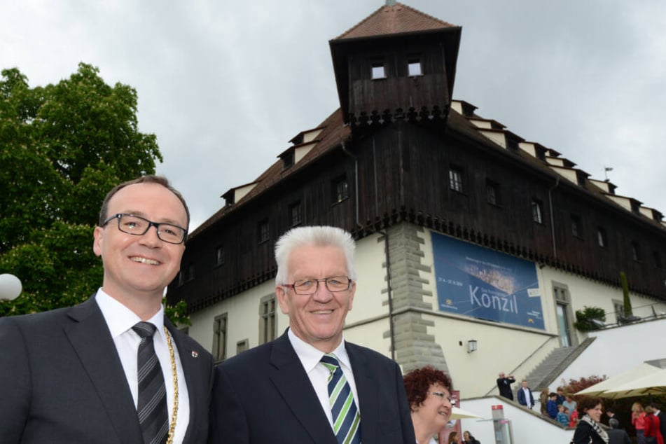 Der Konstanzer Oberbürgermeister Uli Burchardt (CDU) neben Baden-Württembergs Ministerpräsident Winfried Kretschmann (Grüne).